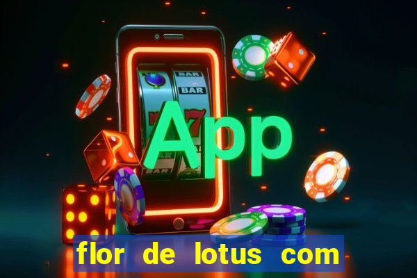 flor de lotus com lua tatuagem