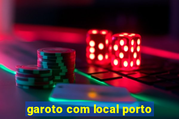 garoto com local porto